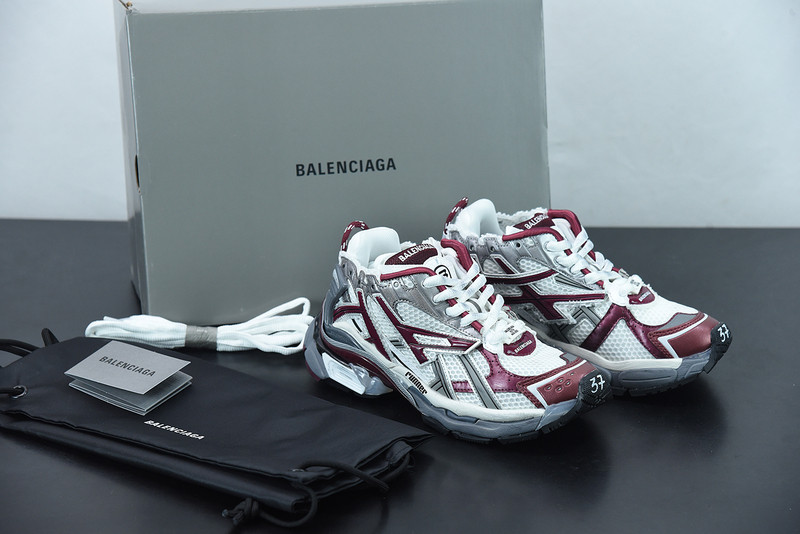 Ba*len*cia*ga runner sneaker