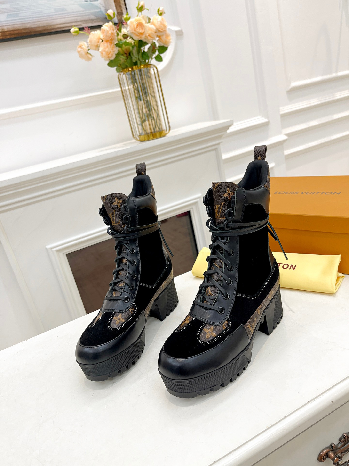 LVT BOOTS