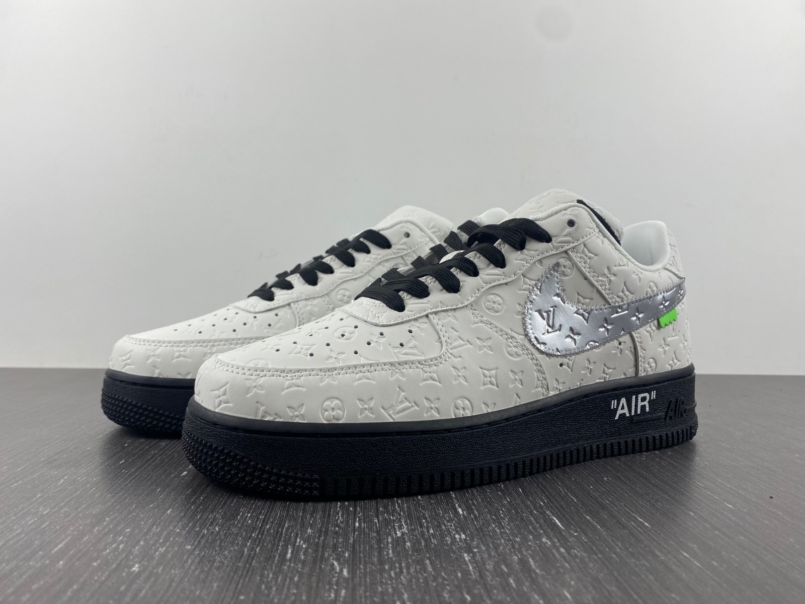 lvt x nike air force1