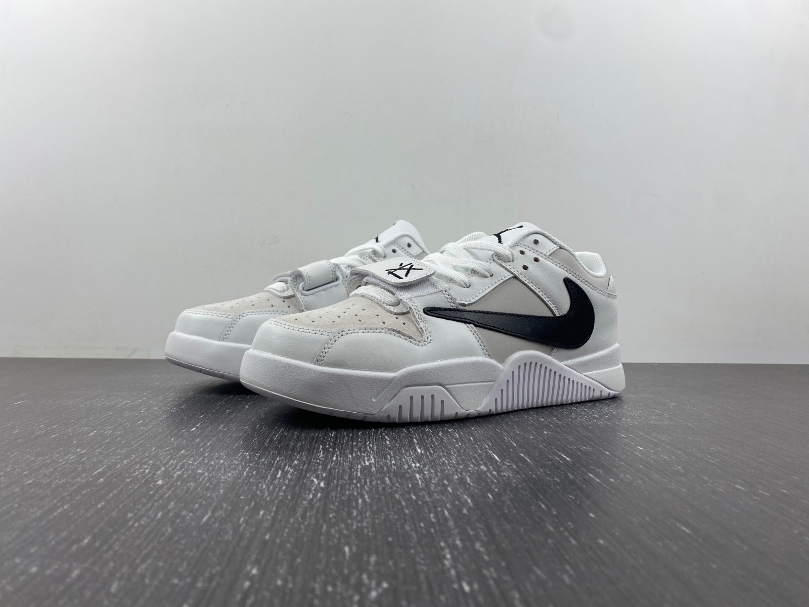 travis scott x jordan cut the check