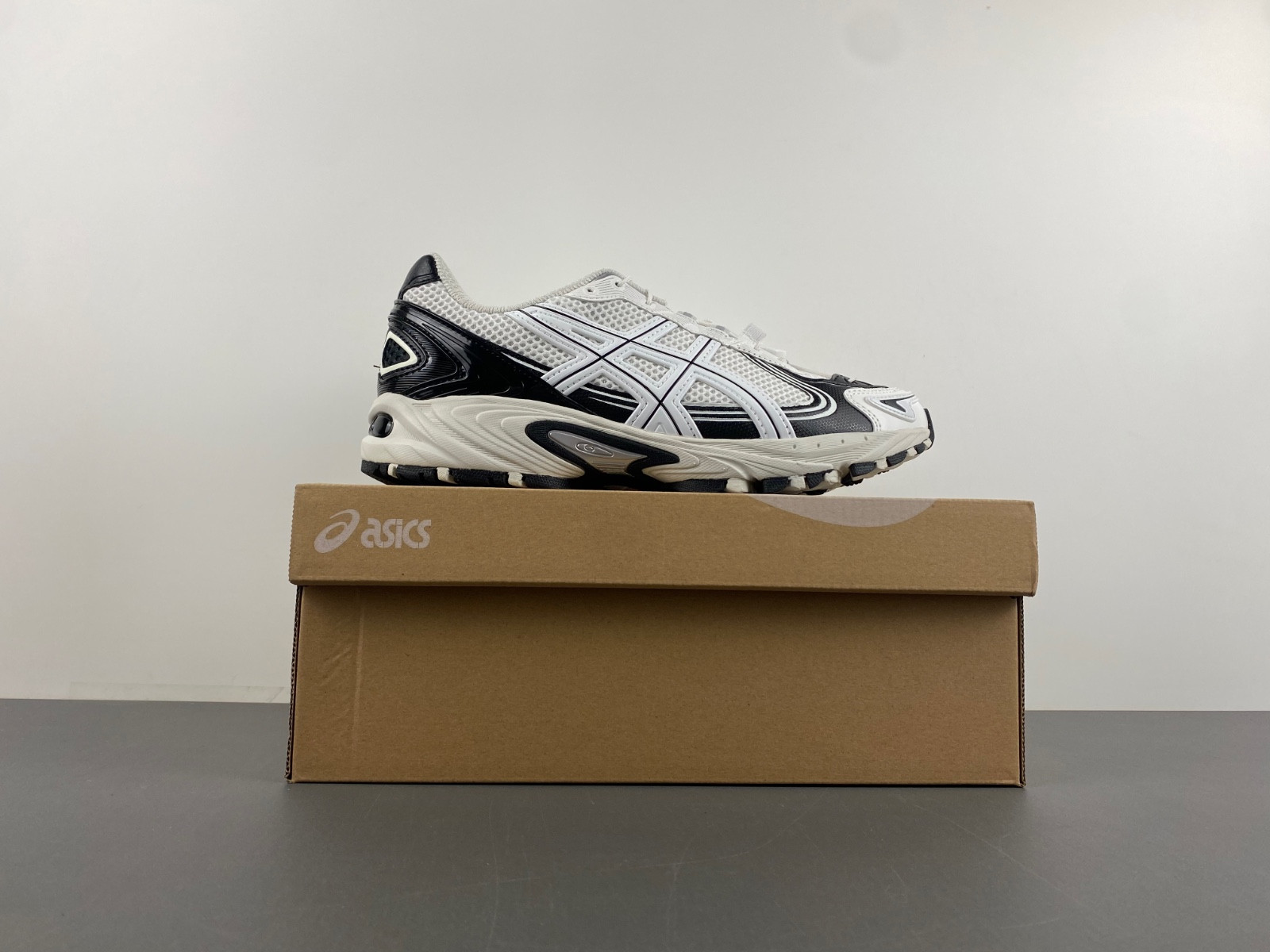 As*ic*s gel-kahana tr v4