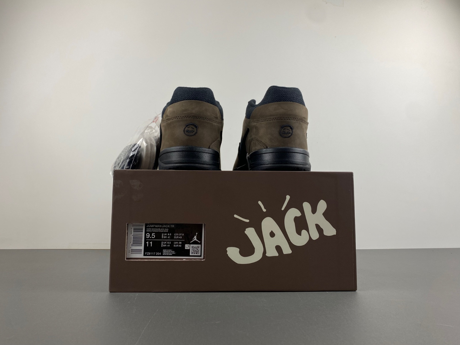 travis scott x jordan cut the check