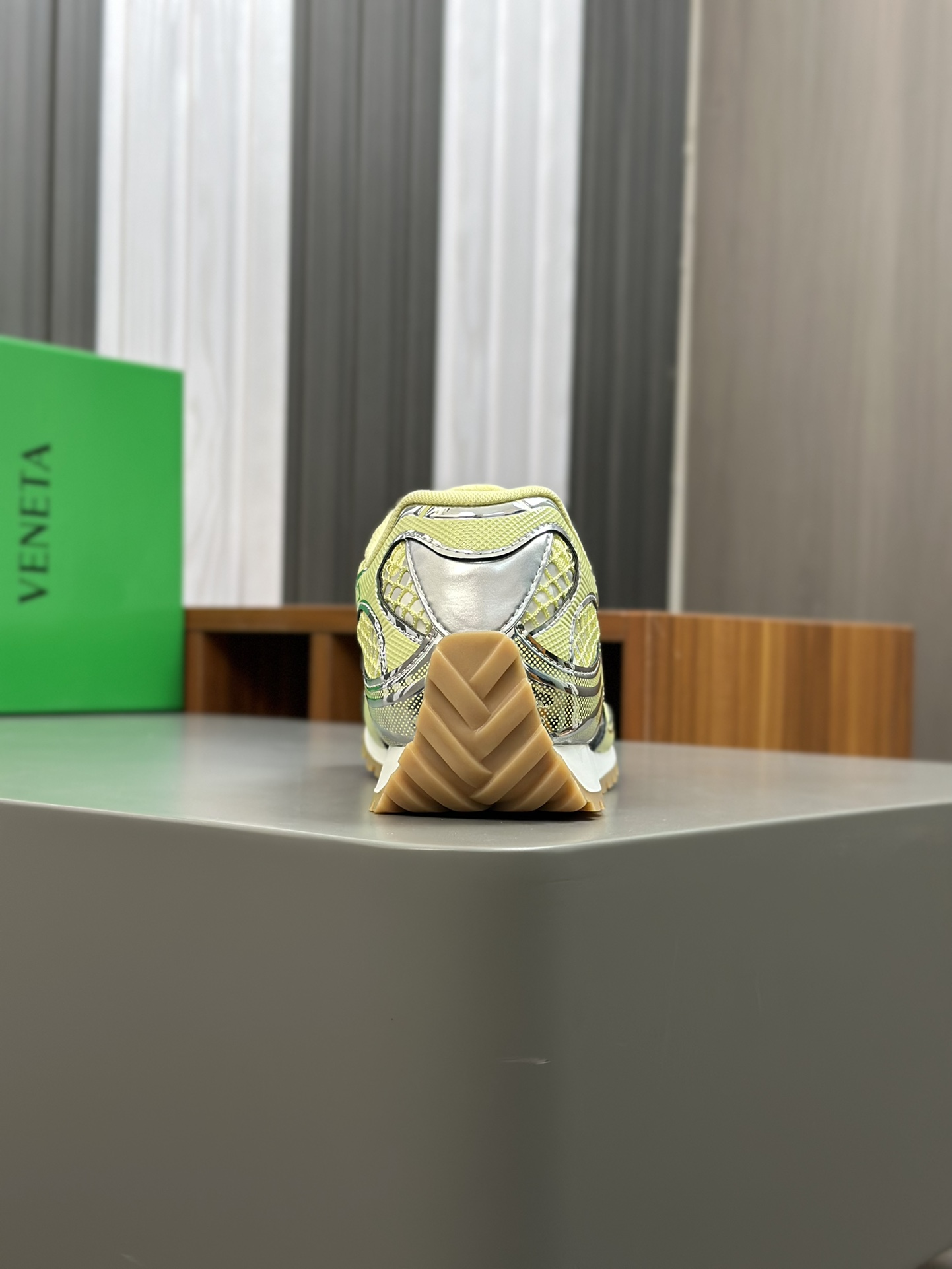 Bo*te*ga ve*ne*ta orbit sneaker