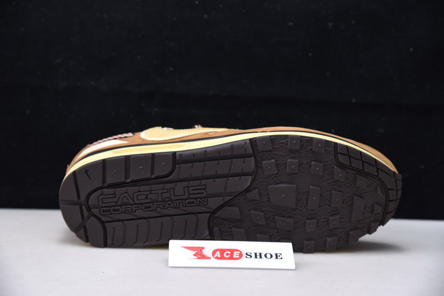 travis scott x nike air max 1 "wheat" do9392-701