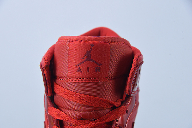 wmns air jordan 1 mid se