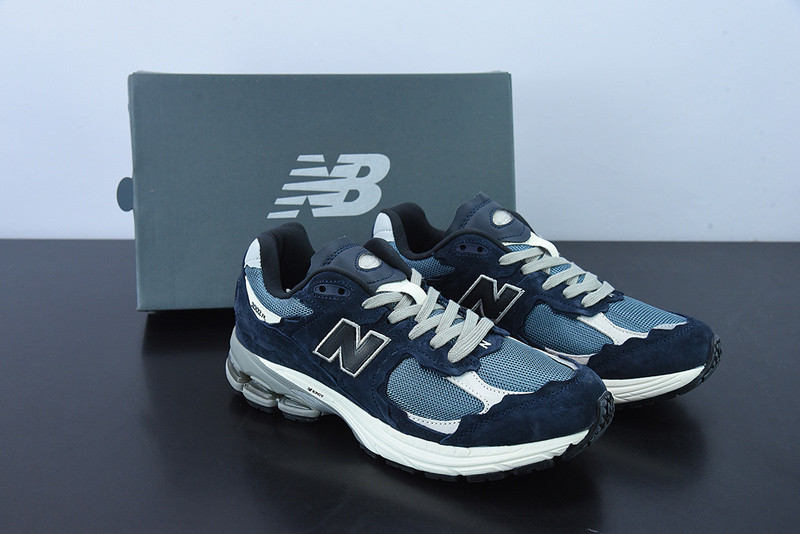 new balance sneaker