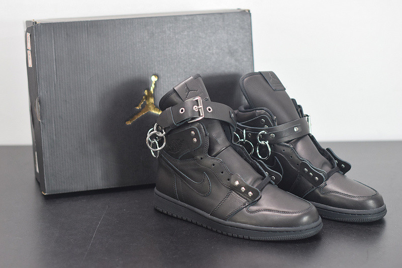 air jordan 1 retro high comme des garcons black cn5738-001