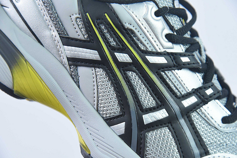 As*ic*s tiger gel-1090