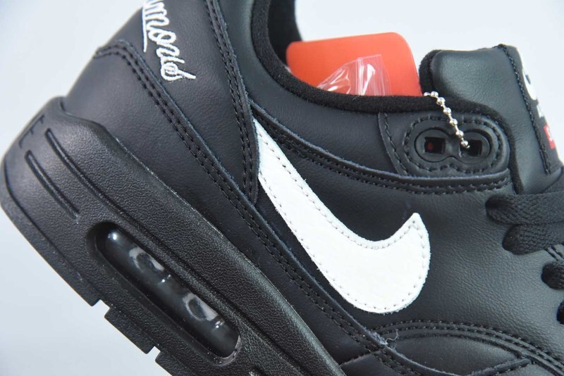 Supreme x Nike Air Max 1 ’87 “Black/White” HF8813-001
