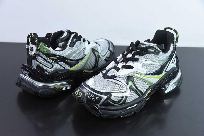 Ba*len*cia*ga runner sneaker