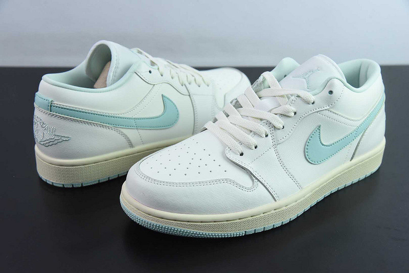 Air Jordan 1 Low Seafoam DC0774-134