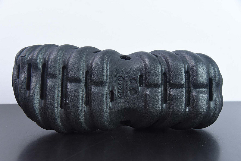 Cr*0*s echo clog black