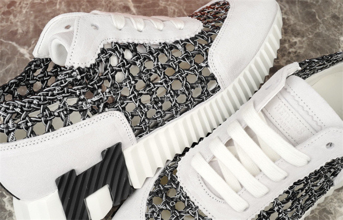 H**mes sneaker