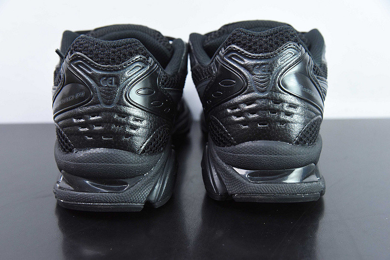 As*ic*s gel kayano 14