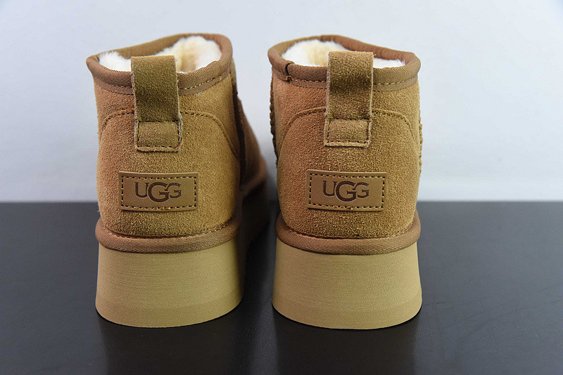 UGG