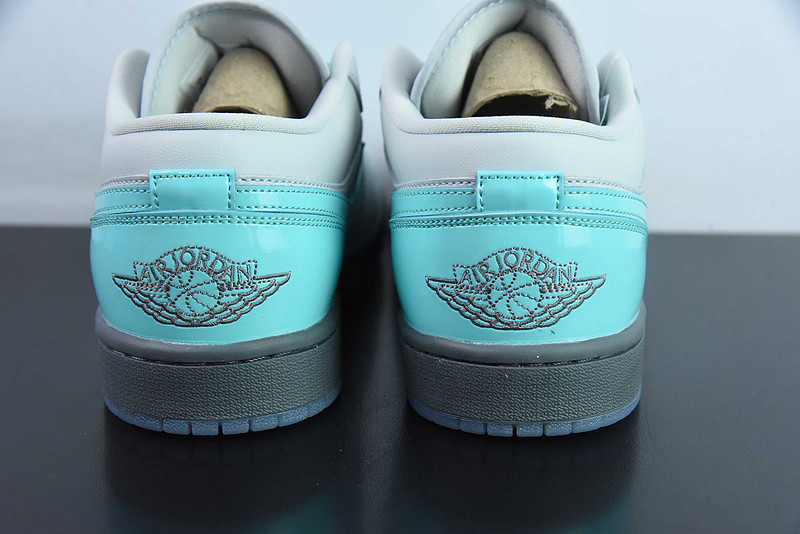 Air Jordan 1 Low "Polaroid" HQ3599-025