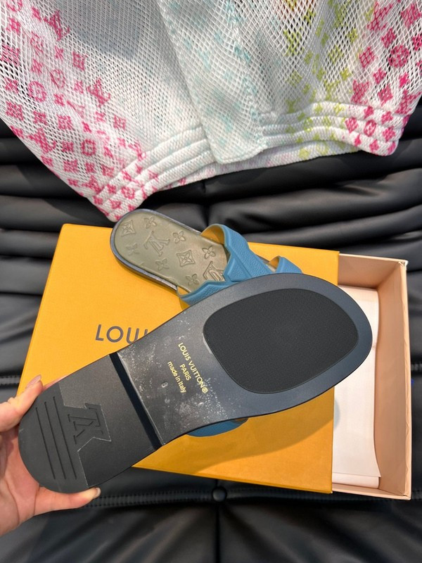 lvt sandals