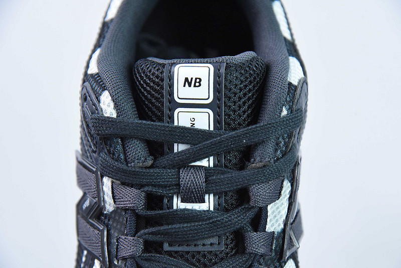 new balance sneaker