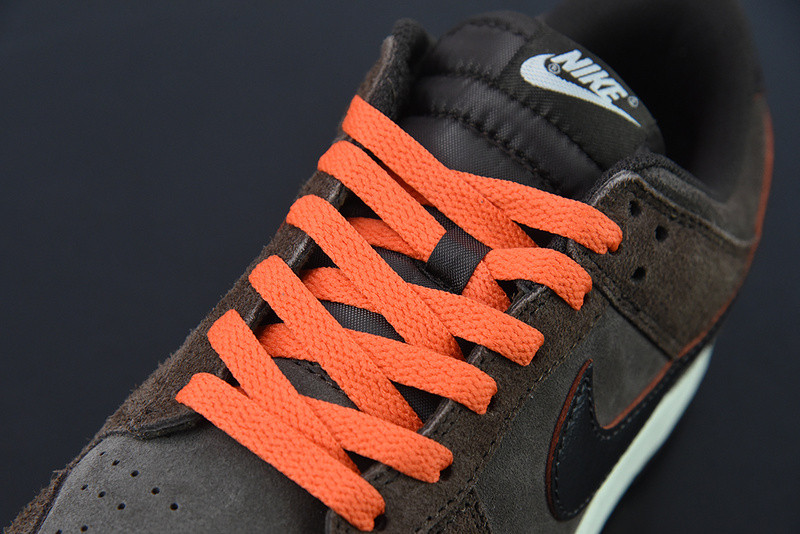 nike dunk low “baroque brown” dq8801-200